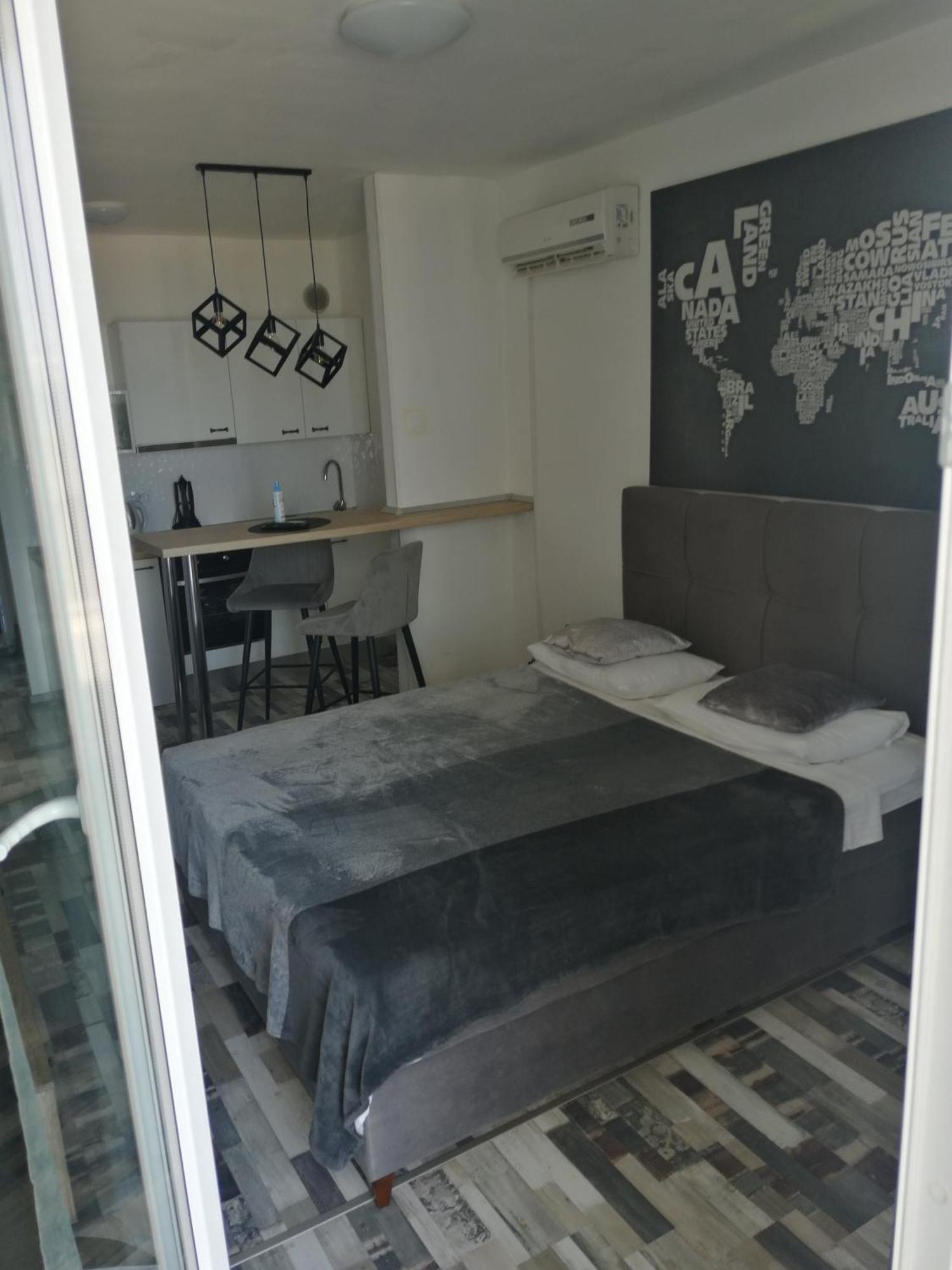 Studio Apartment Lanterna Zadar Habitación foto
